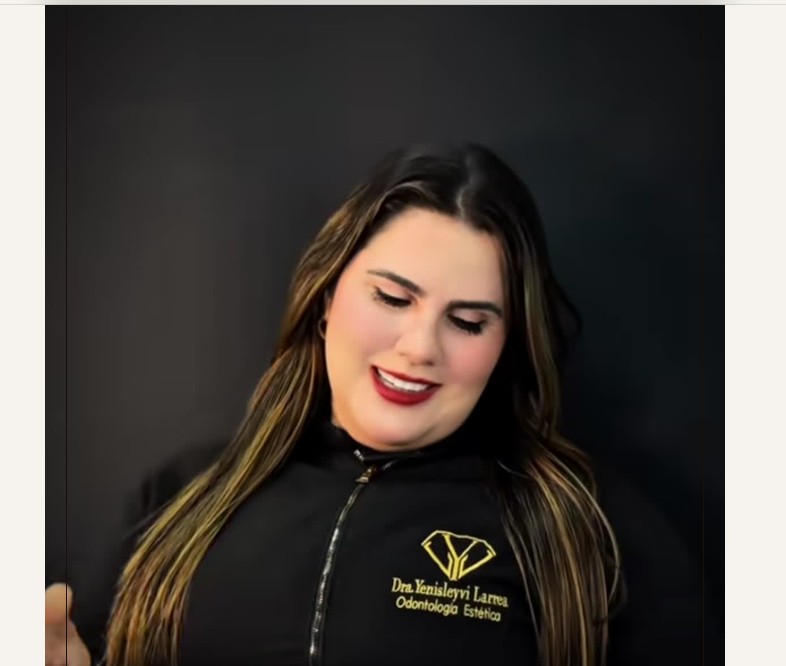 Dra. Yenisleyvi Larrea, odontología estética
