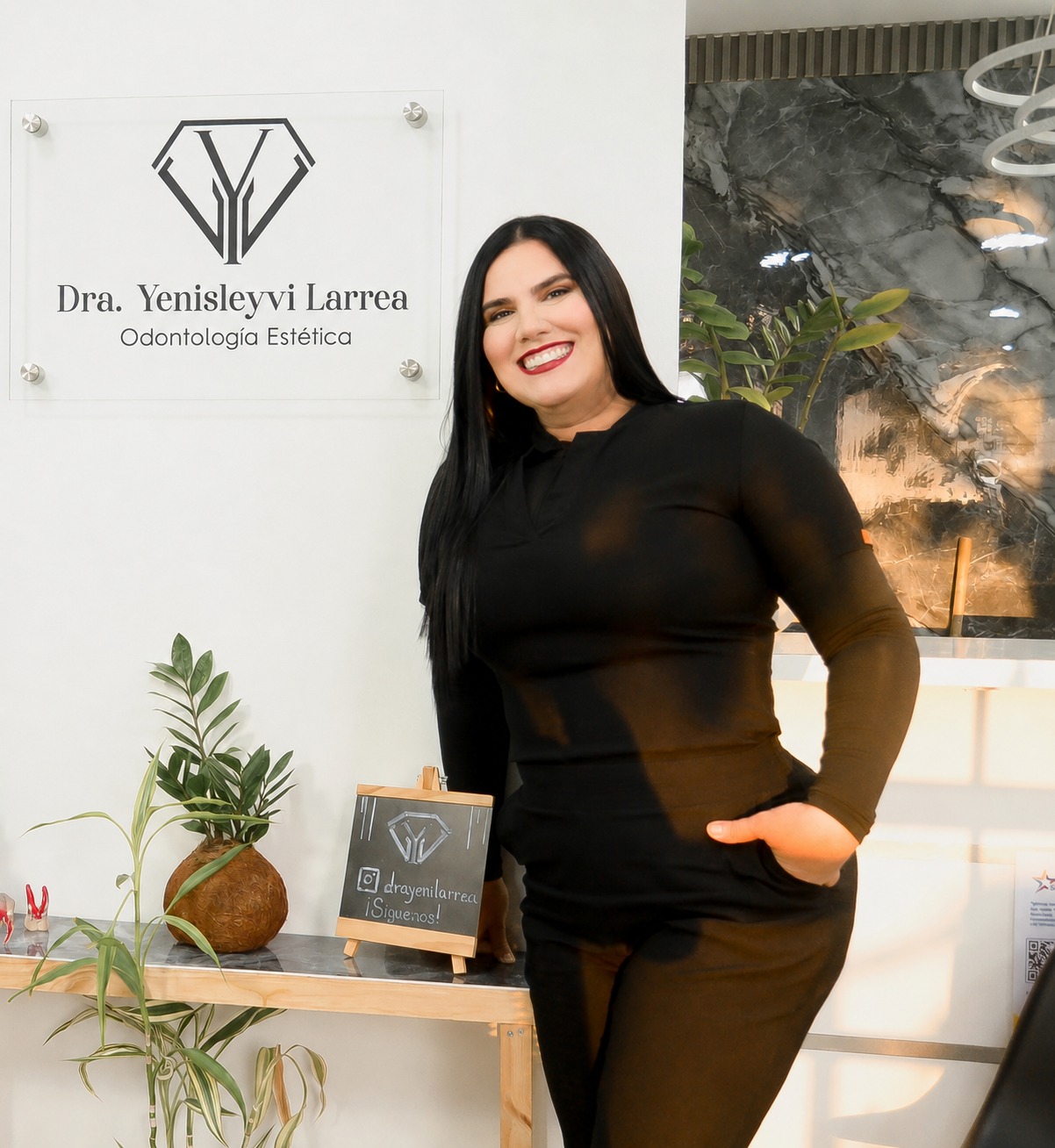 Dra. Yenisleyvi Larrea en su consultorio, Puerto Ordaz